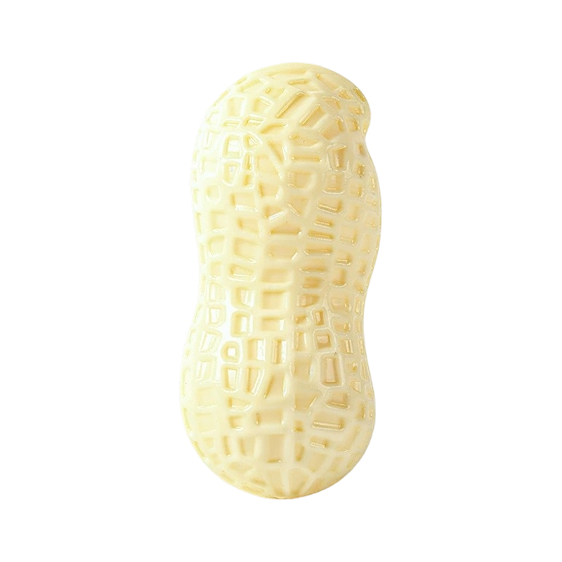 Peataí peanut ag imirt bréagán coganta